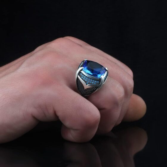 925 Sterling Silver Men's Ring with Blue Topaz Stone - Image 2